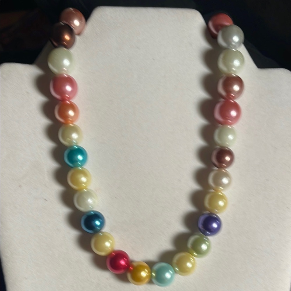 Multicolor Pearl Necklace